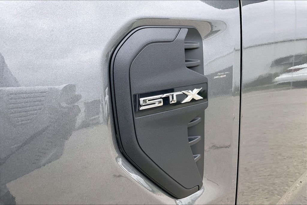 New 2026 Carbonized Gray Metallic Ford XL image 20