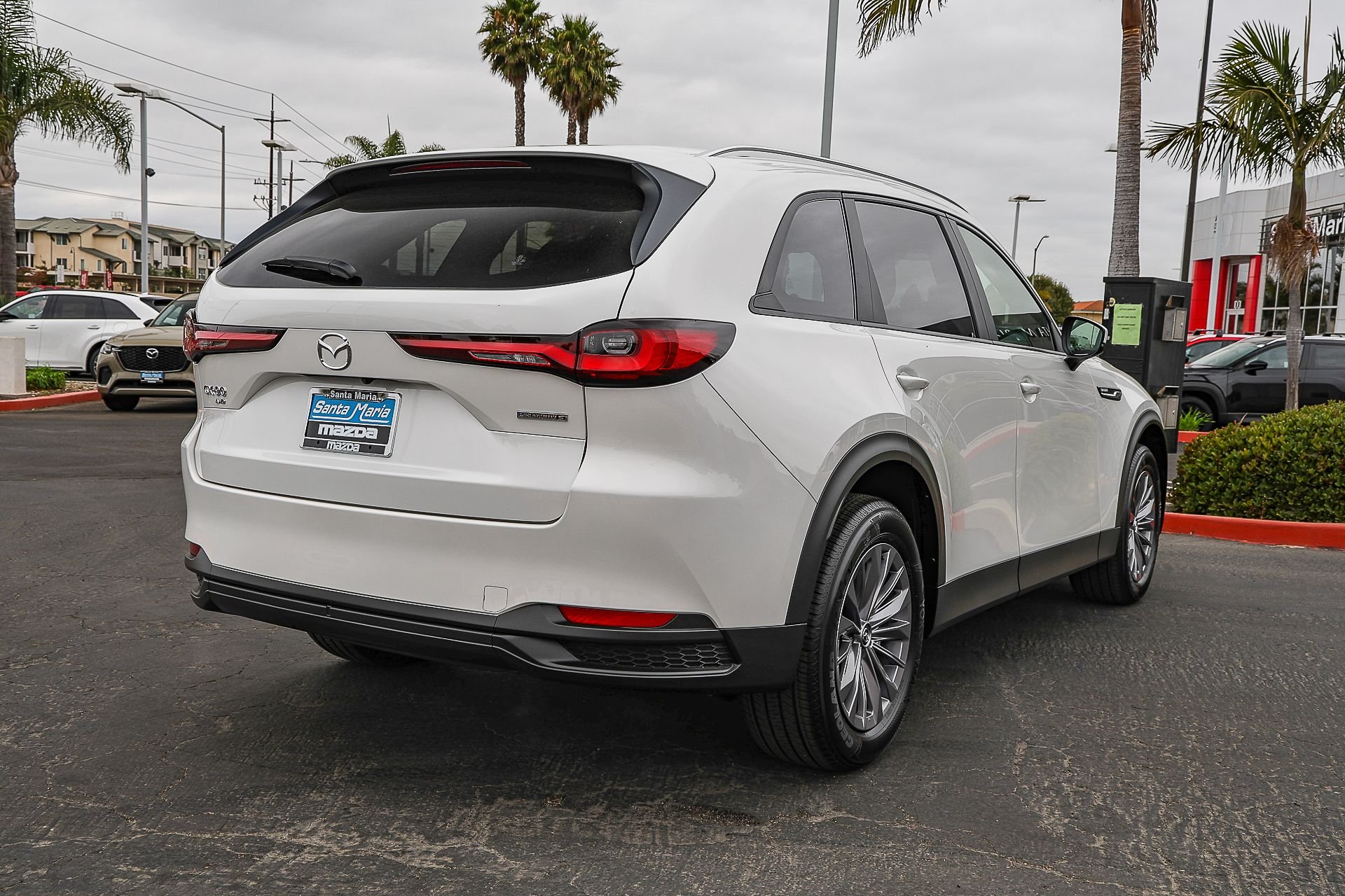 New 2026 Rhodium White Premium Mazda 3.3 Turbo Select AWD image 4