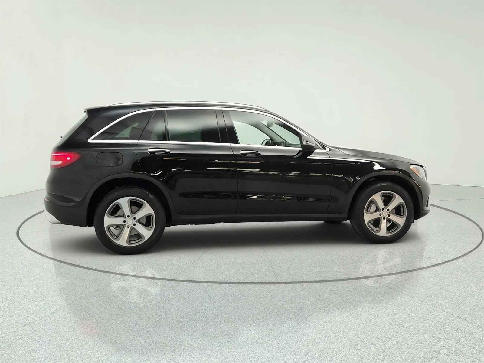 Used 2016 Black Mercedes-Benz RWD 4dr GLC 300 image 4