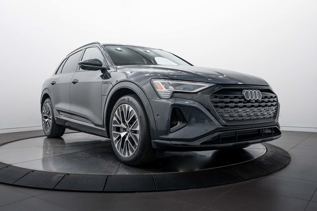 2024 Audi Q8 e-tron Prestige