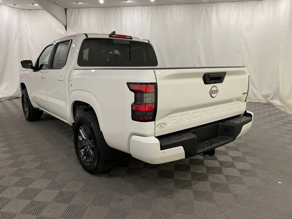 New 2026 Glacier White Nissan Crew Cab SV image 8