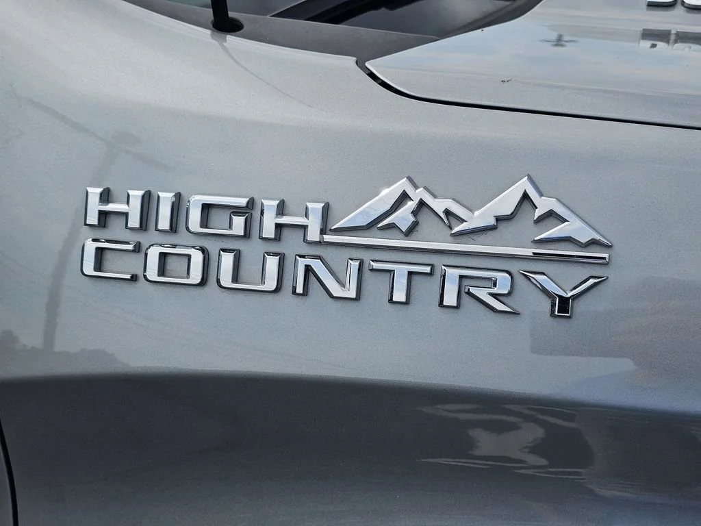 Used 2025 Sterling Gray Metallic Chevrolet High Country image 7