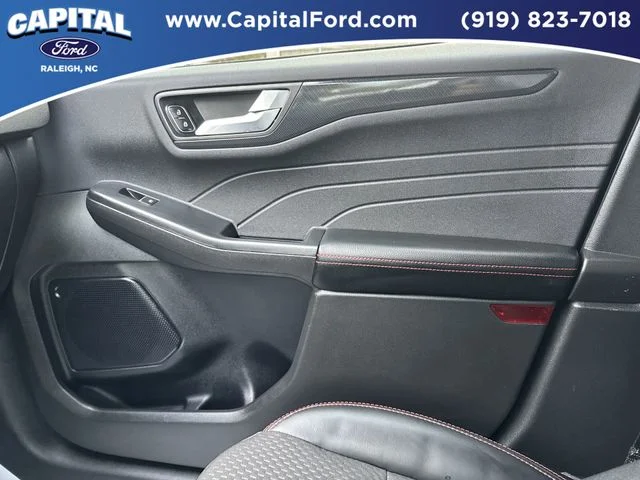 Used 2024 Silver Ford ST-Line image 31