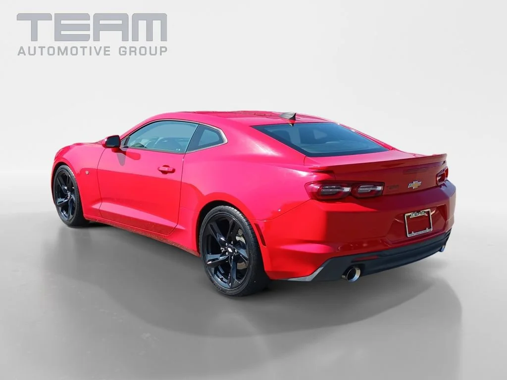Used 2019 RED HOT Chevrolet 1LT image 5