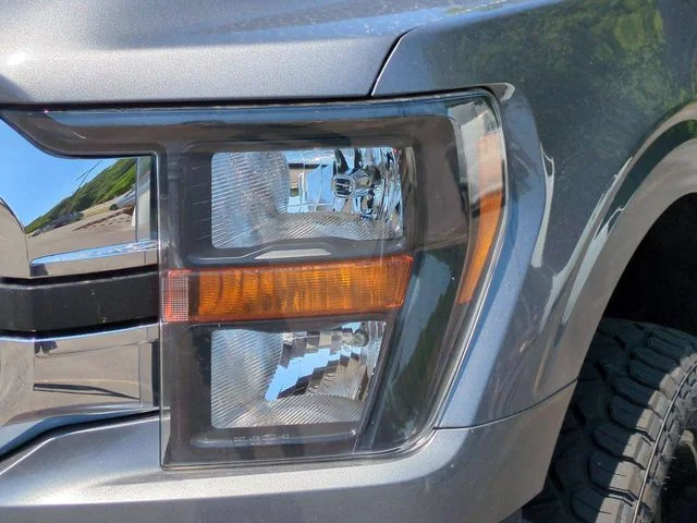 Used 2023 Gray Ford XLT image 9