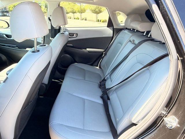 Used 2018 Black Hyundai Ultimate image 16