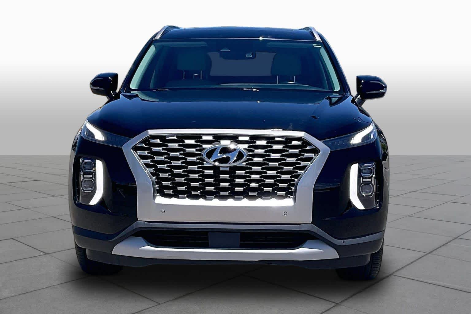 Used 2022 Abyss Black Pearl Hyundai SEL image 4