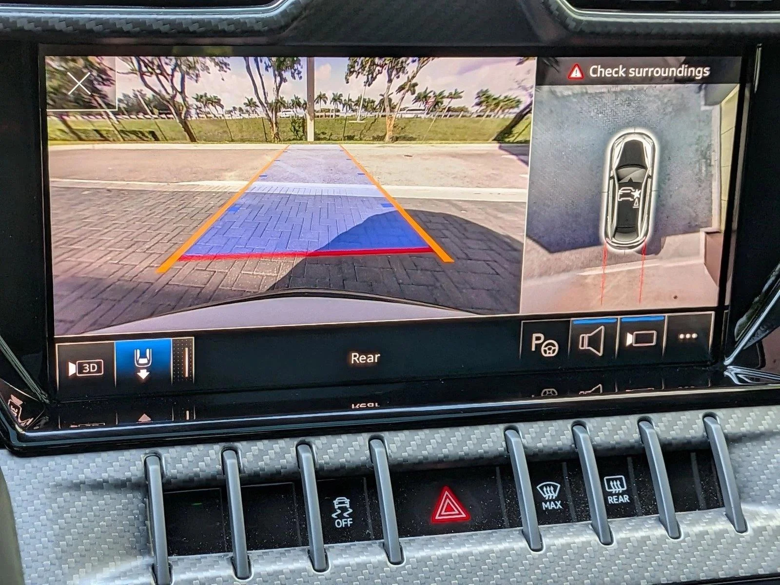 Used 2023 White Lamborghini Performante image 14