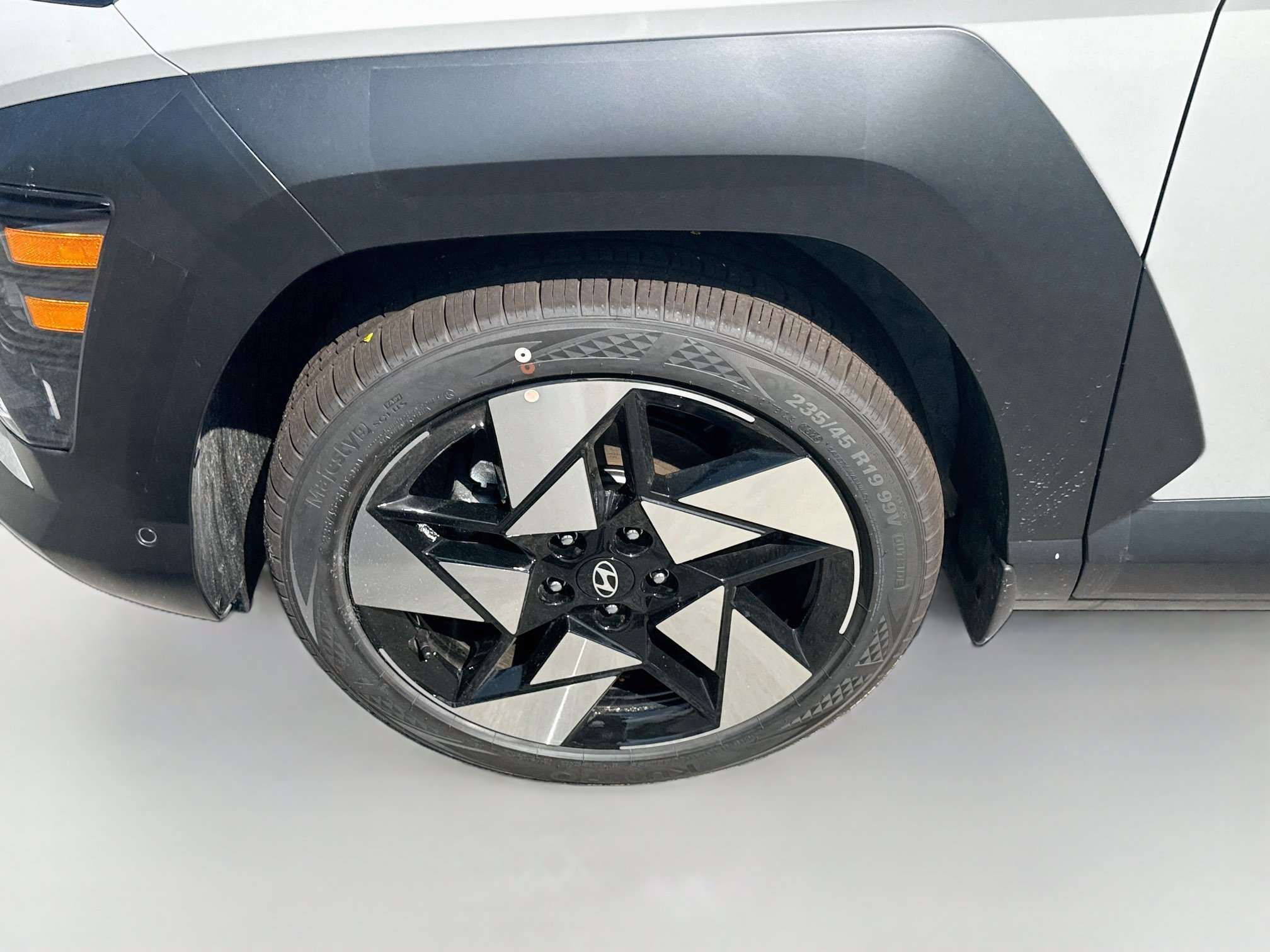 New 2026 Cyber Gray Metallic Hyundai Limited FWD image 49