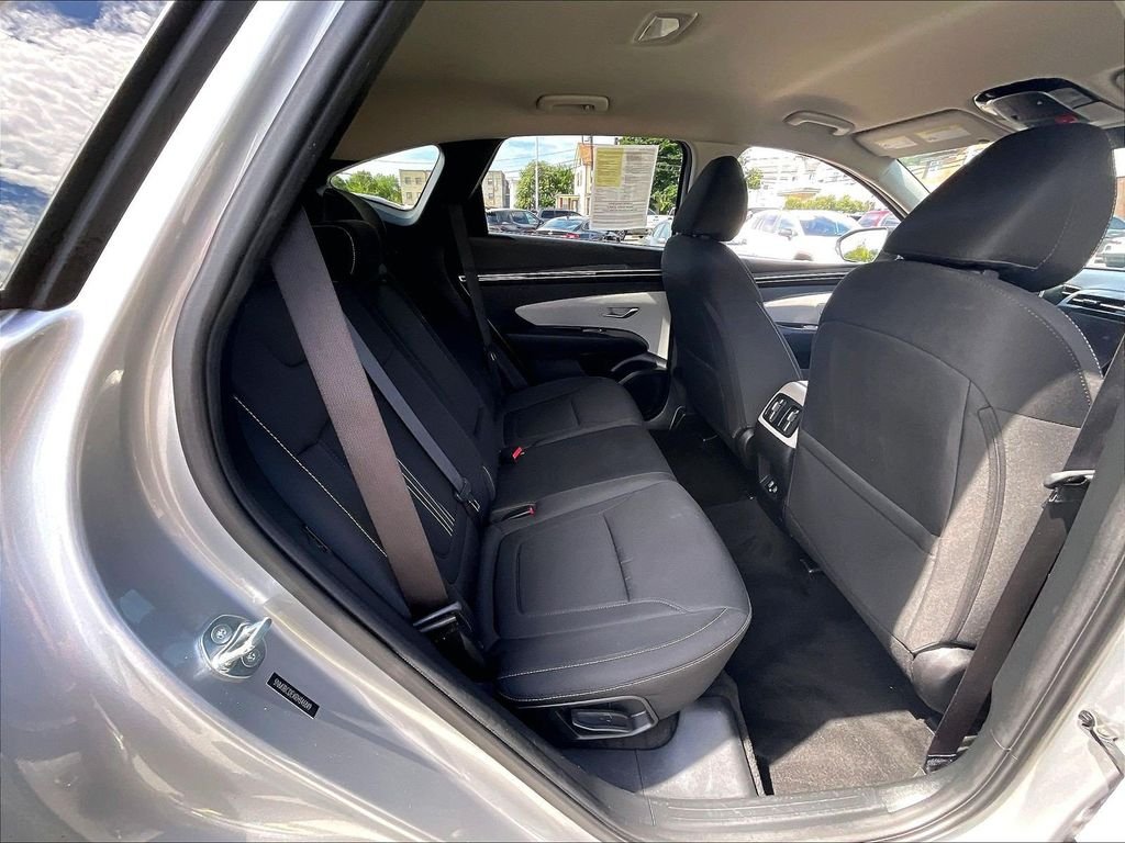 Used 2024 Silver Hyundai SEL image 16