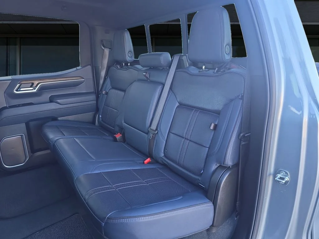 2025 Chevrolet Silverado 1500 High Country - Photo 20