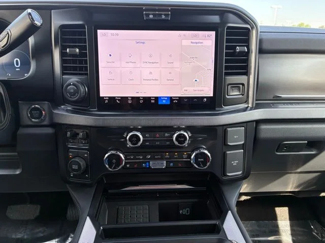 New 2026 Agate Black Metallic Ford Platinum image 11