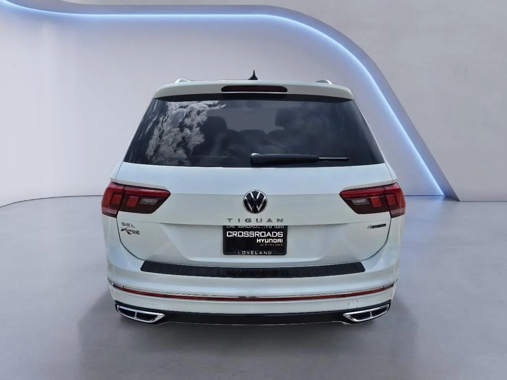 Used 2022 Oryx White Pearl Volkswagen SEL R-Line image 4