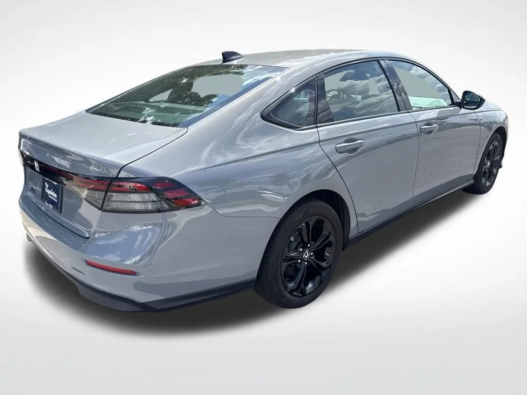 Certified Used 2025 Urban Gray Pearl Honda 1.5T SE image 47