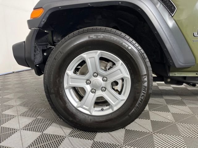 Used 2022 Green Jeep Unlimited Sport S image 10