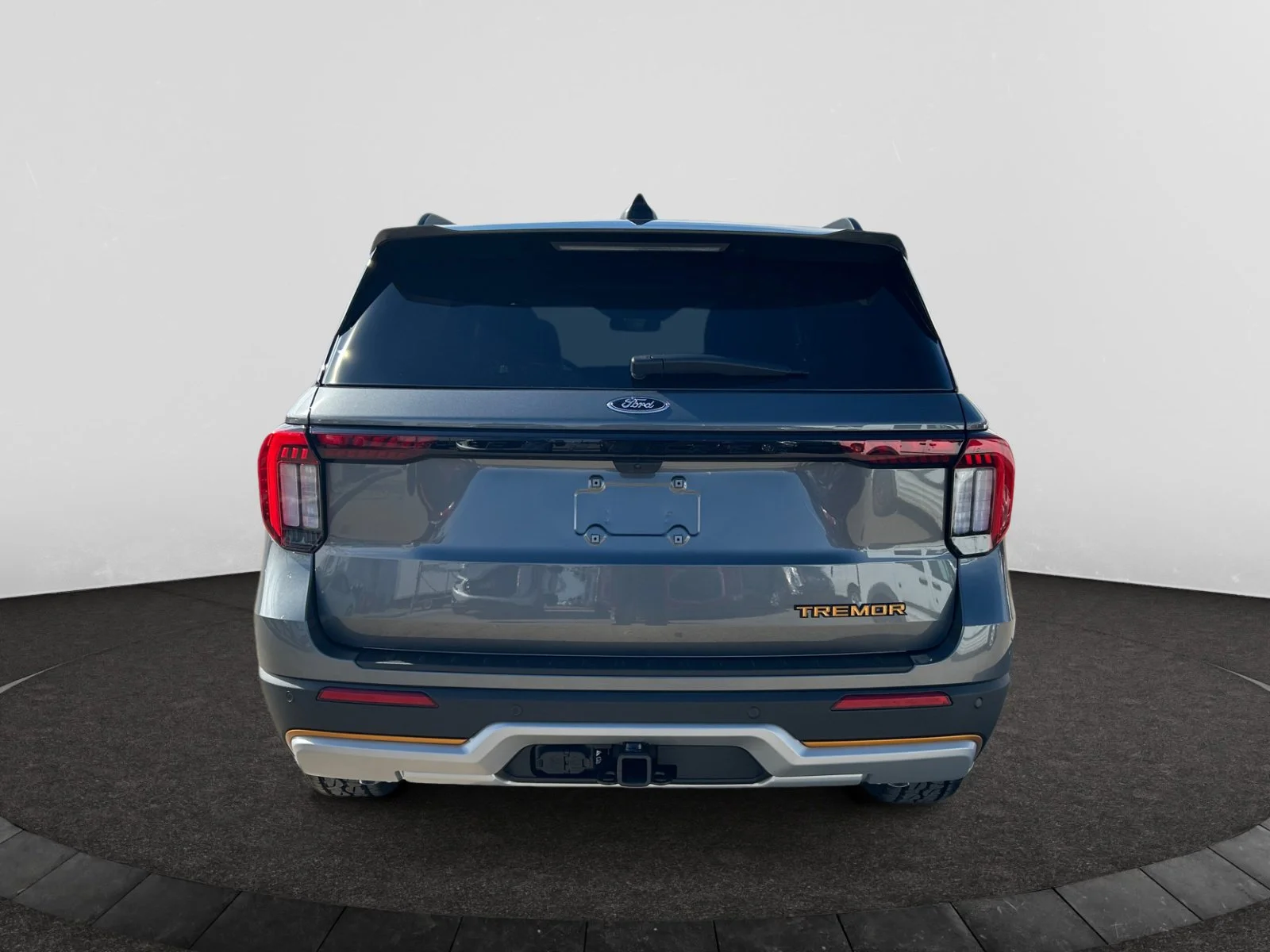 New 2026 Carbonized Grey Metallic Ford Tremor image 4
