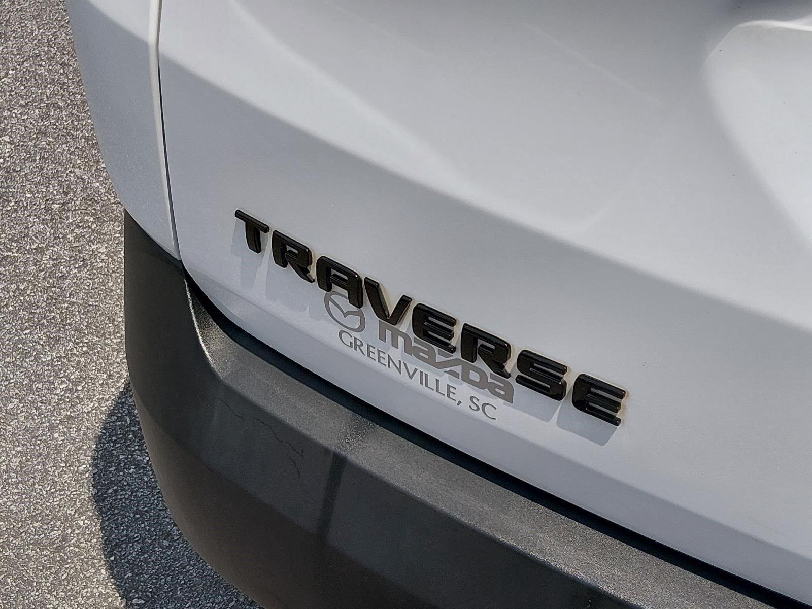 Used 2021 Summit White Chevrolet LT Cloth image 23