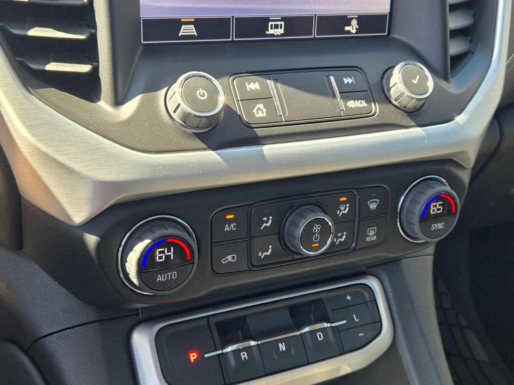 2023 GMC Acadia SLT - Photo 40