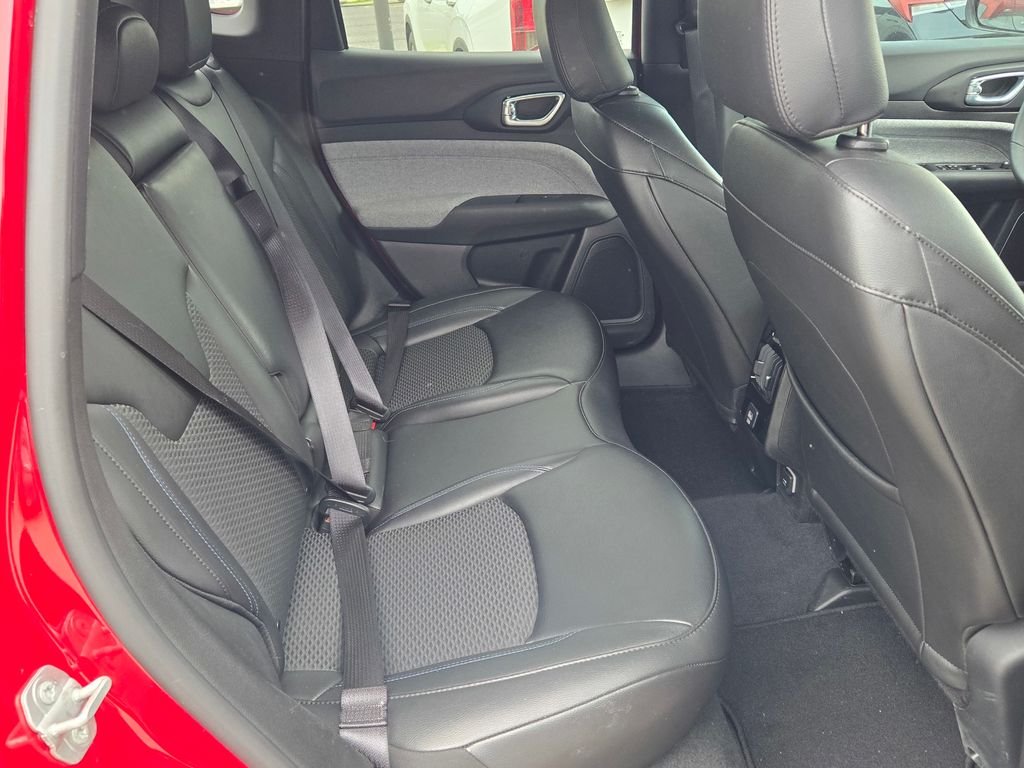 2025 Jeep Compass Latitude - Photo 16