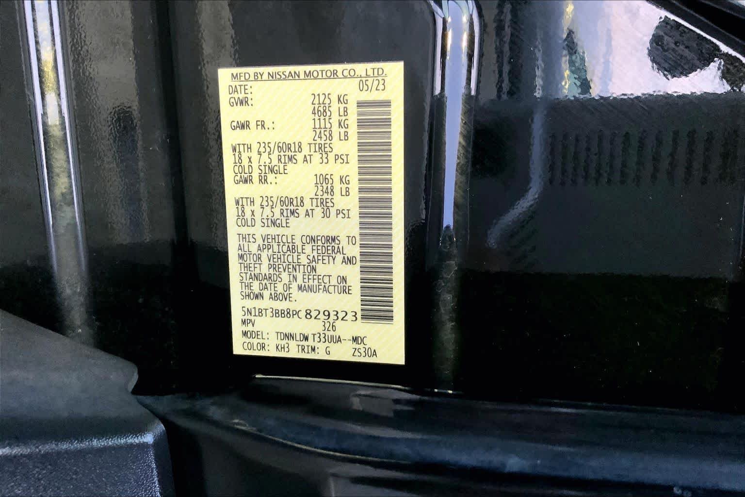 Used 2023 Super Black Nissan SV image 29
