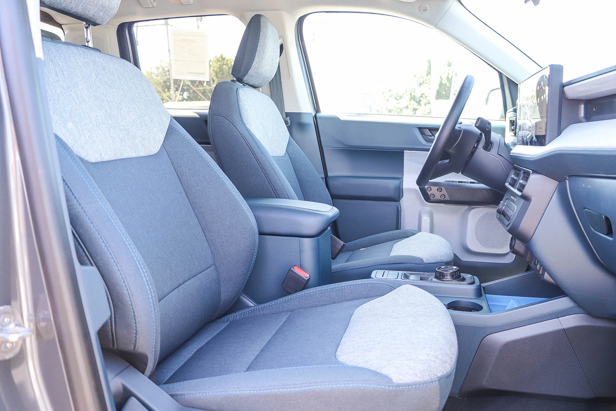 New 2026 Space White Metallic Ford XLT image 19