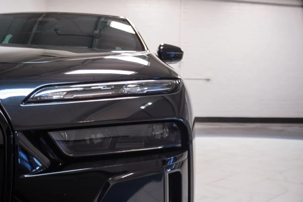 Used 2023 Black BMW 760i xDrive image 41