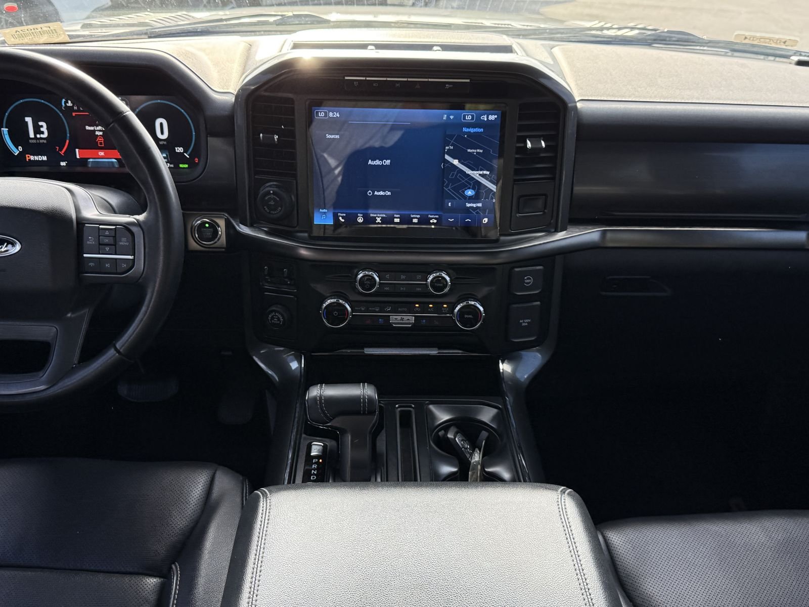 Used 2023 Gray Metallic Ford Lariat image 17
