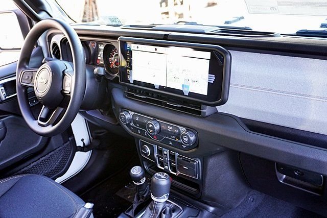 New 2026 Bright White Clear-Coat Exterior Paint Jeep Sport image 15