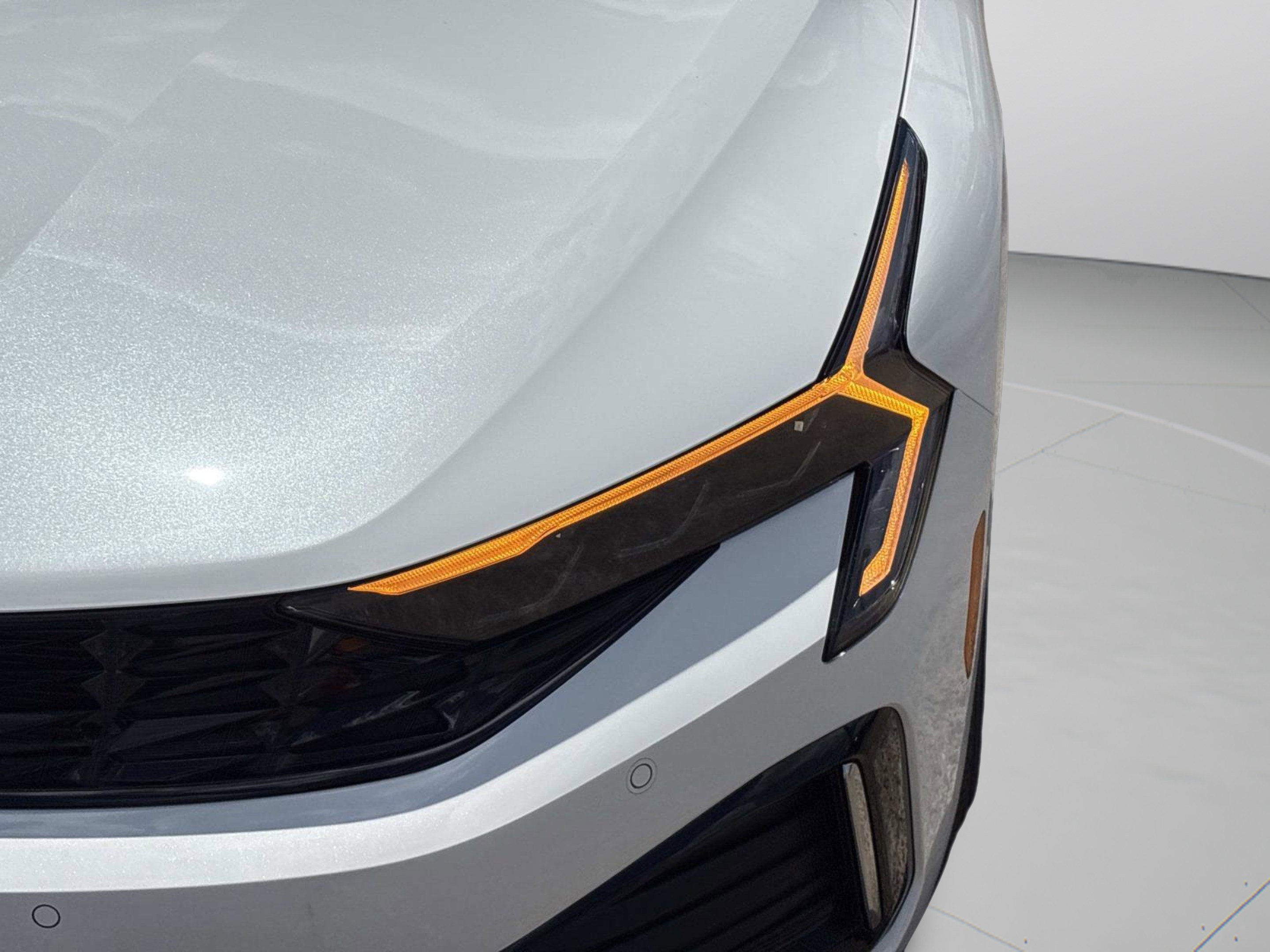 New 2026 Snow White Pearl Kia LXS FWD image 30