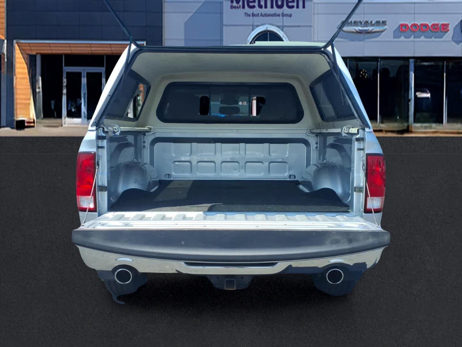 Used 2017 Bright Silver Metallic Clearcoat Ram Big Horn image 6