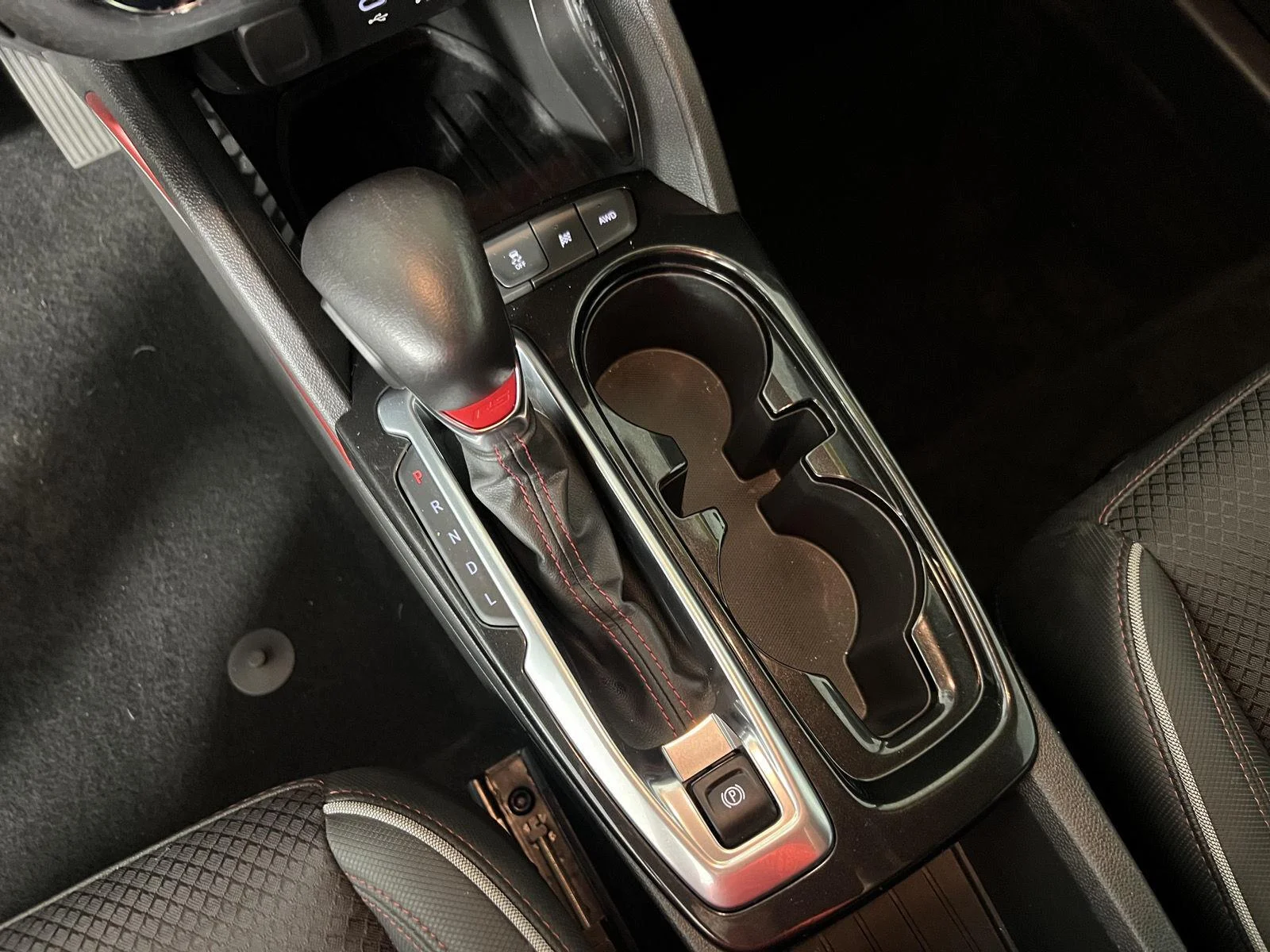 Used 2022 Mosaic Black Metallic Chevrolet RS image 28