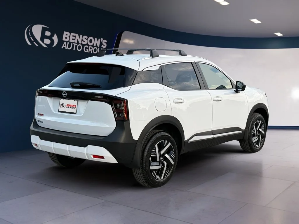 New 2027 White Nissan SV image 5