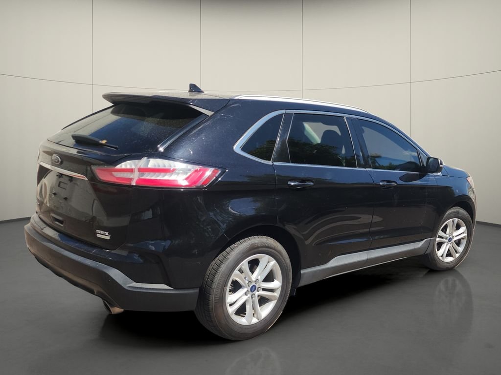 Used 2019 Black Ford SEL image 7