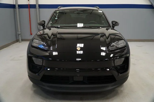 2026 Porsche Macan S - Photo 13