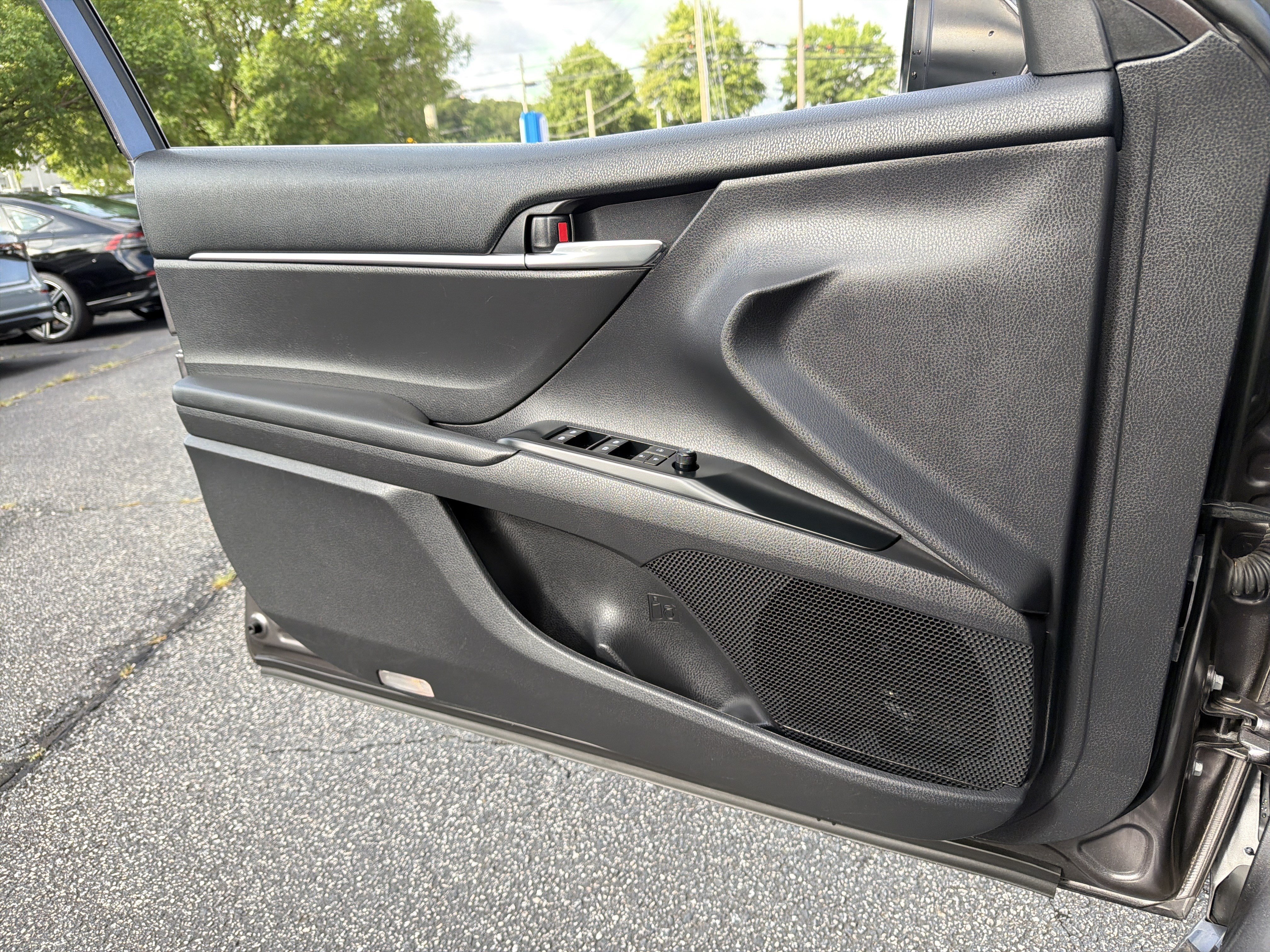 Used 2019 Predawn Gray Mica Toyota SE image 13