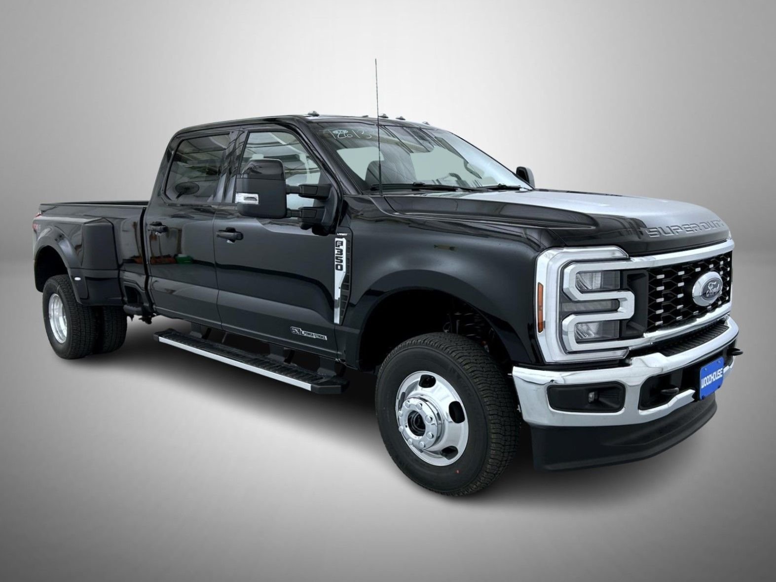 New 2026 Agate Black Metallic Ford Lariat image 3