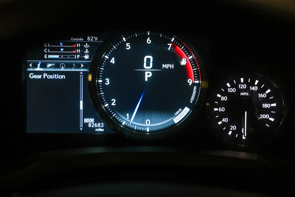 Used 2015 Red Lexus F image 33
