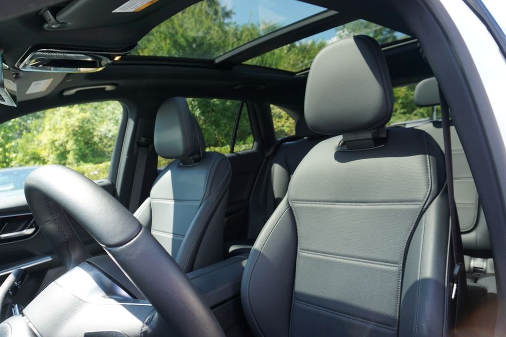 2025 Mercedes-Benz GLC Base - Photo 13
