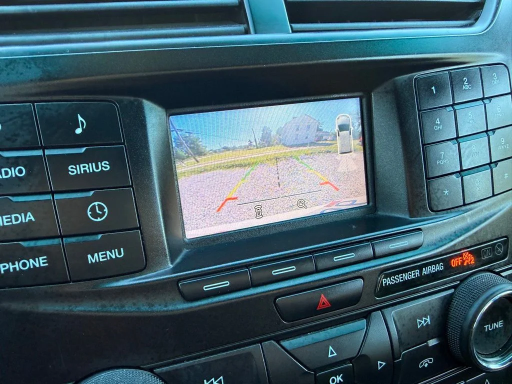 Used 2017 White Ford XLT image 3