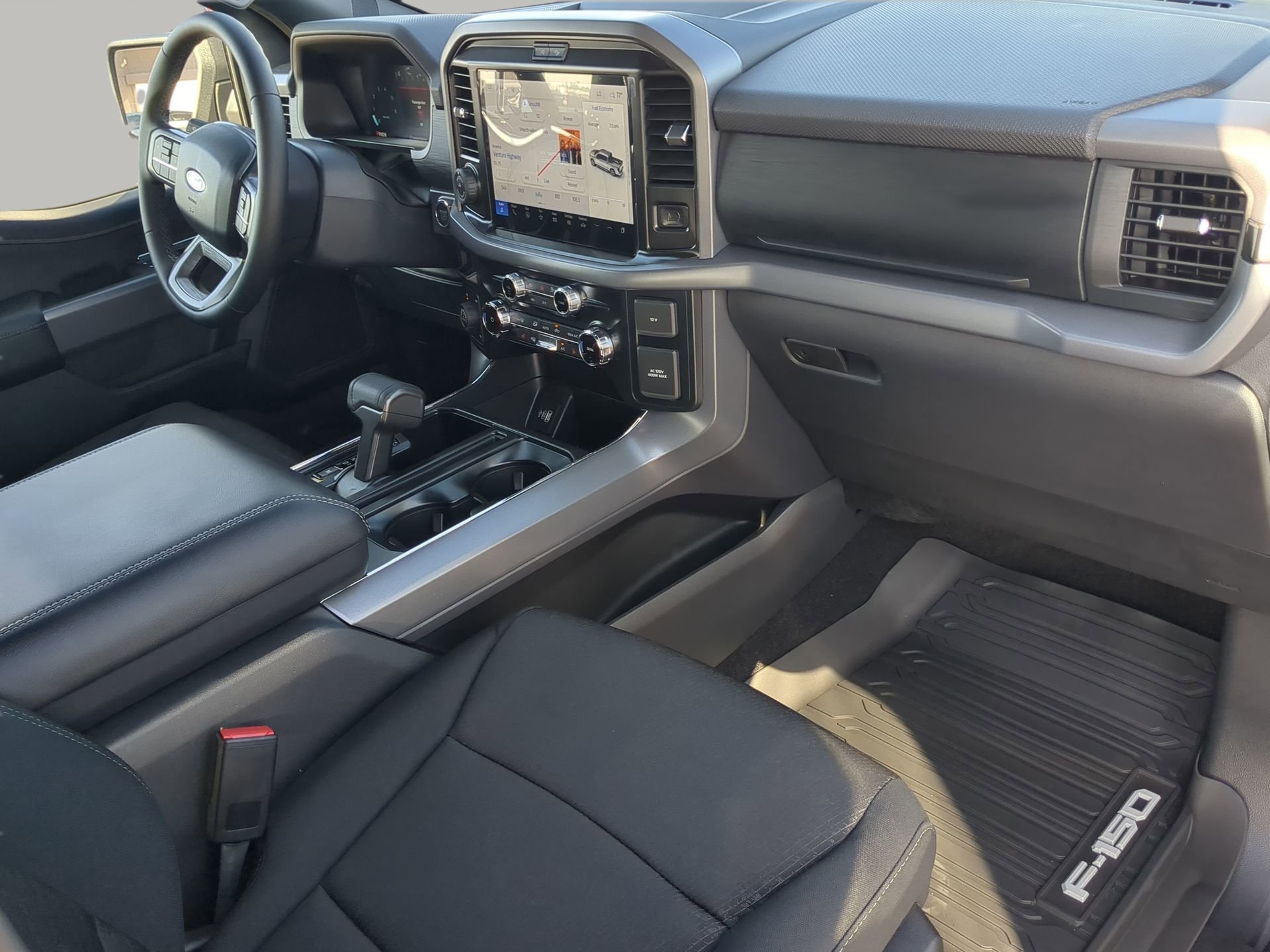 New 2026 Carbonized Gray Metallic Ford XLT image 46