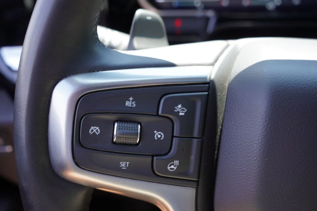 Used 2024 Summit White Chevrolet LTZ image 36