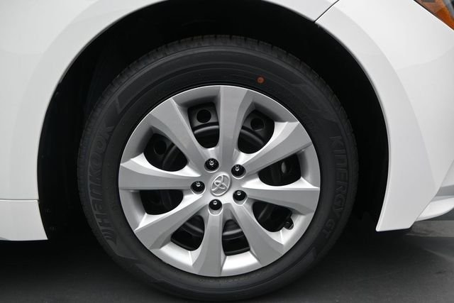 New 2026 Ice Cap Toyota LE image 15