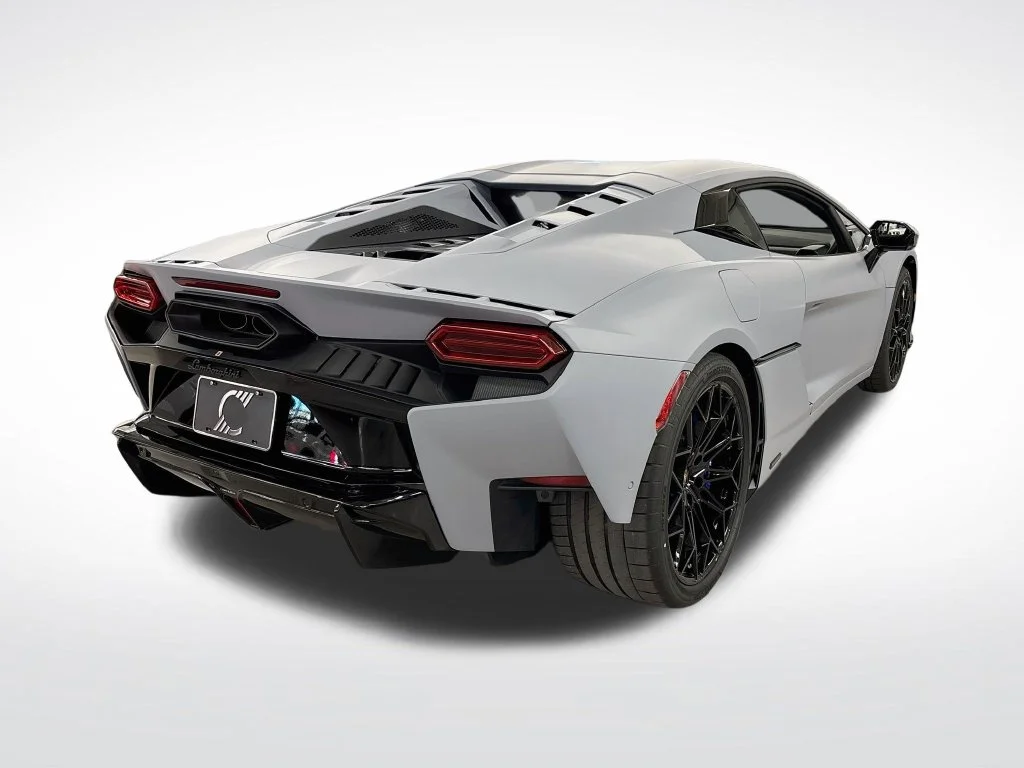 New 2026 Silver Lamborghini  image 5