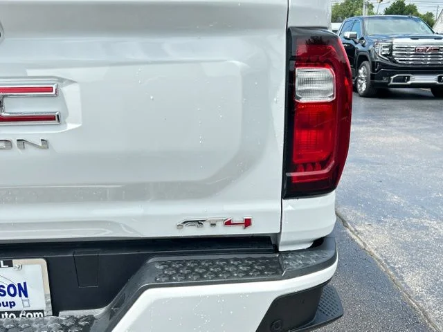 2023 GMC Canyon AT4 - Photo 9