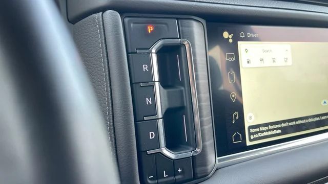 2024 GMC Yukon Denali - Photo 16