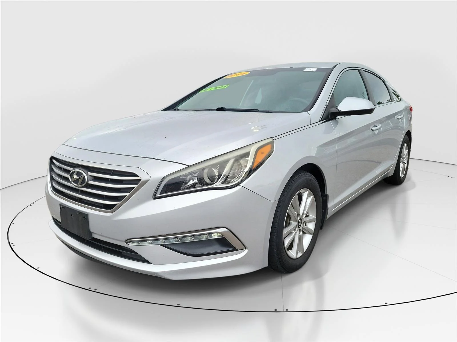 Used 2015 Hyundai Sonata SE with VIN 5NPE24AF8FH210710 for sale in Hamilton, OH
