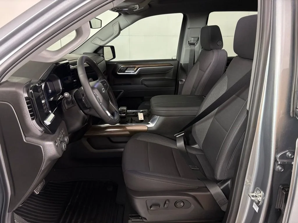 New 2026 Sterling Gray Metallic Chevrolet RST image 18