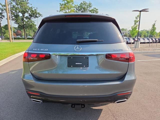 New 2026 Selenite Grey Metallic Mercedes-Benz GLS450 image 4
