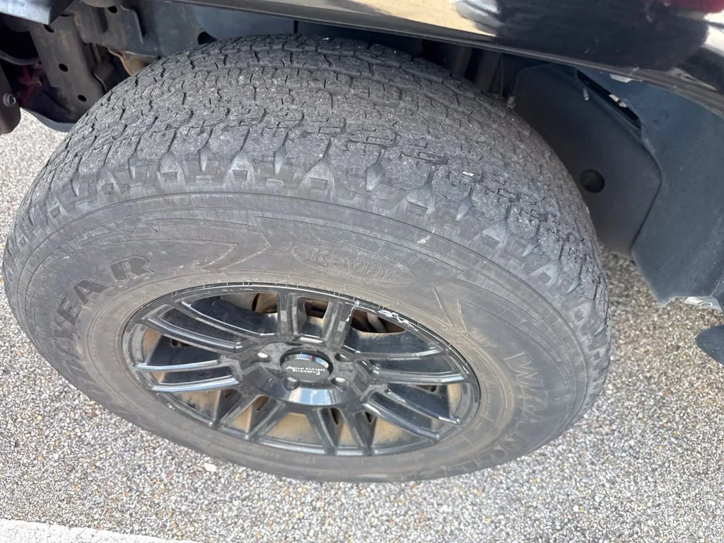 Used 2017 Black Jeep Unlimited Sahara image 8