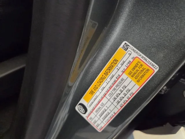 Used 2022 SILVER SAGE METALLIC Chevrolet LT Cloth image 21